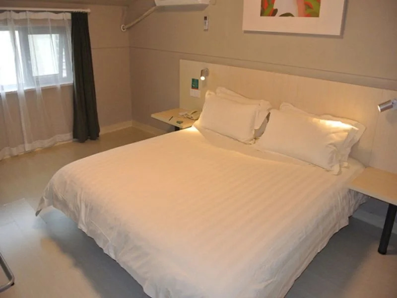 Jinjiang Inn Shanghai Songjiang Renmin North Road