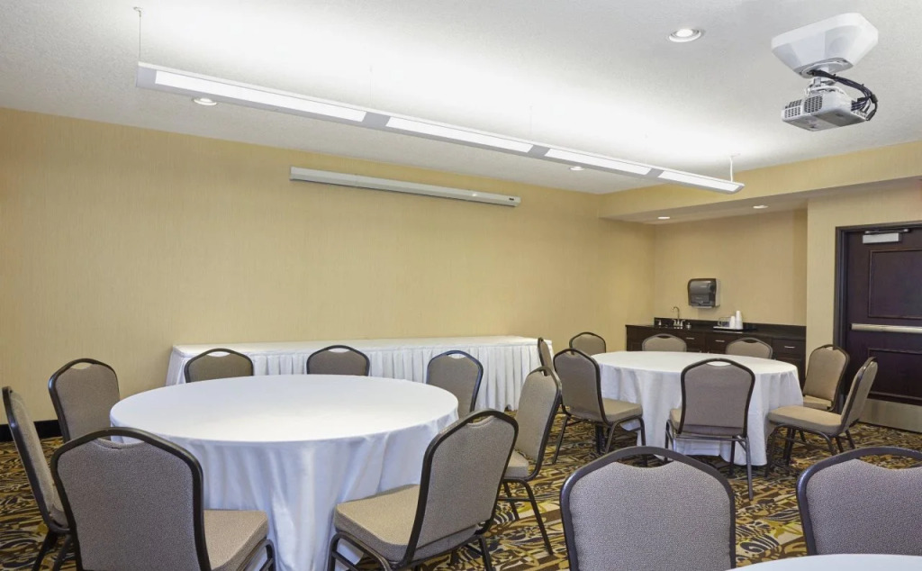 Holiday Inn Express Pekin - Peoria Area by IHG