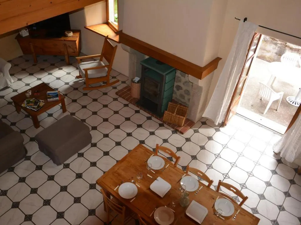 Charmante Maison en Granit Près de Tence - FR-1-582-134