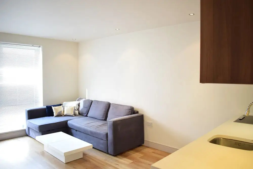 Modern Studio Apartment In Chelsea