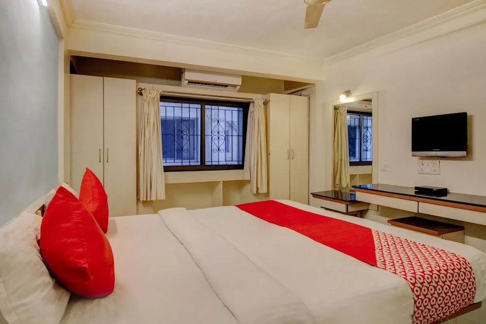 Capital O 40904 Hotel Satish Executive