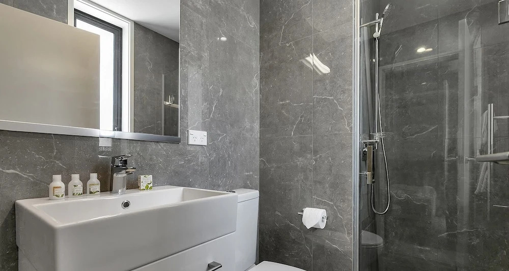 QV Chic Apartment with Amazing Views - 888