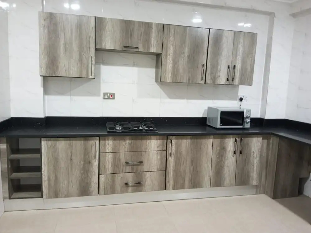 Spacious & Outstanding 3-bed Furnished Apartment