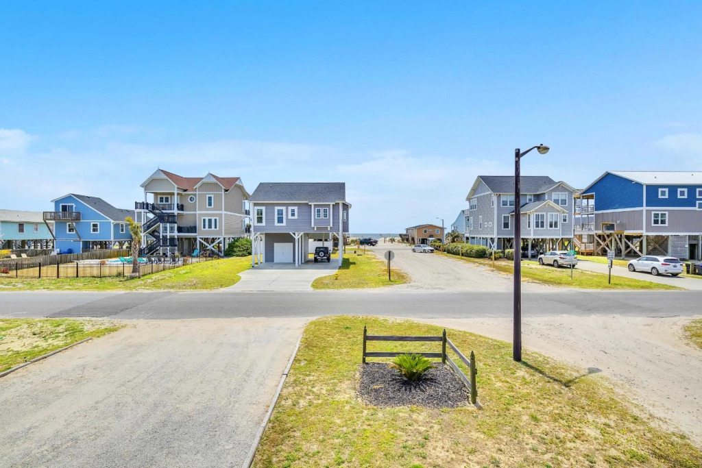 Sunkissed 2 by Oak Island Accommodations