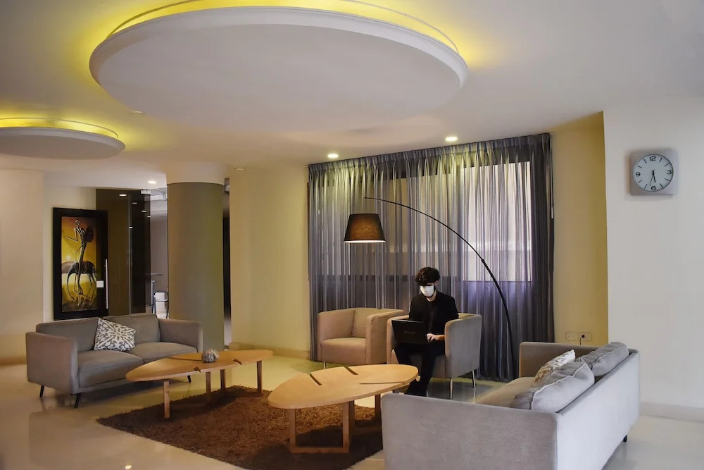 Hotel MS Alto Prado