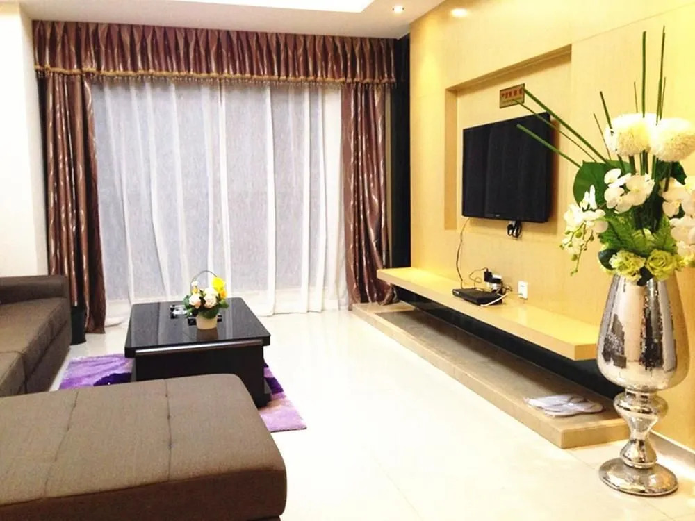 Louidon Mega Gloden Sunshine Apartment