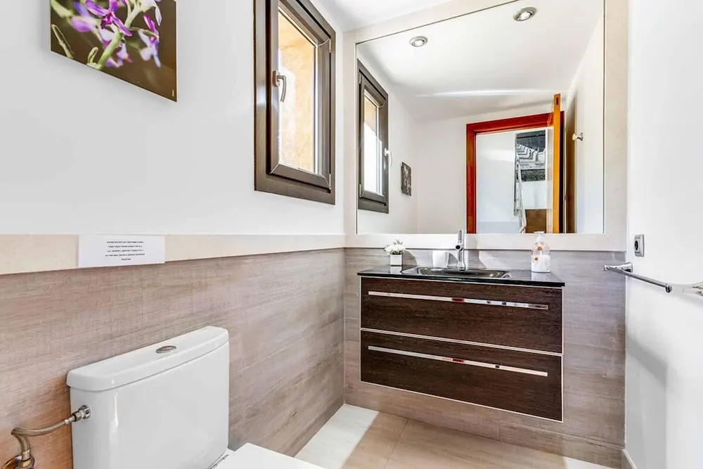 Villa - 4 Bedrooms with Pool, WiFi and Sea views - 108773
