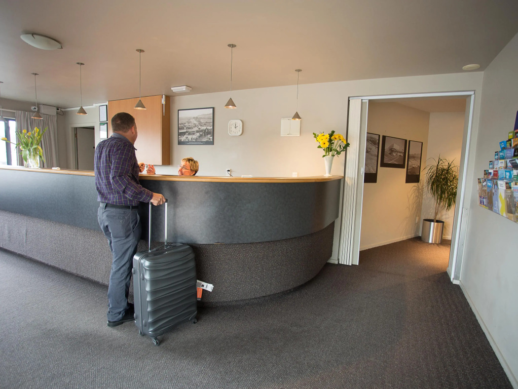 Airport Motor Lodge
