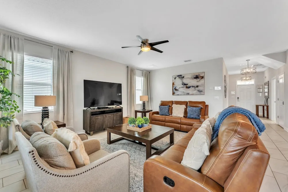 6 Bedroom Star Wars & Mickey Home in Championsgate 6 Home by Redawning