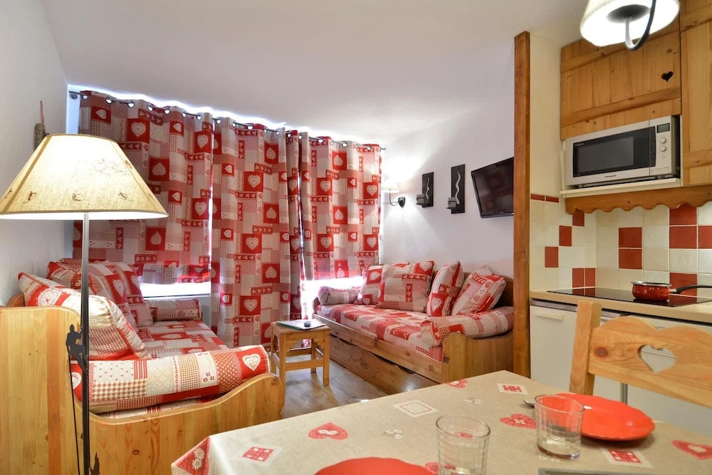 Belle Plagne Two-roomed Apartment for 5 People, Located on the Slopes Th322