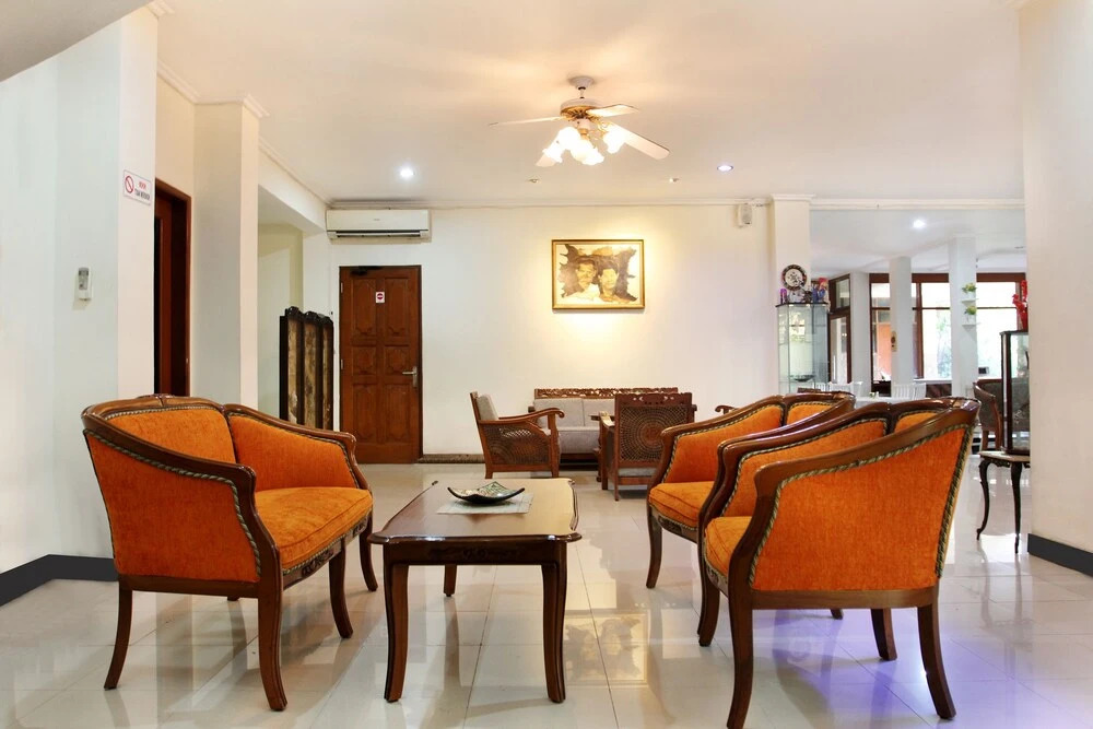 OYO 102 GP Residence