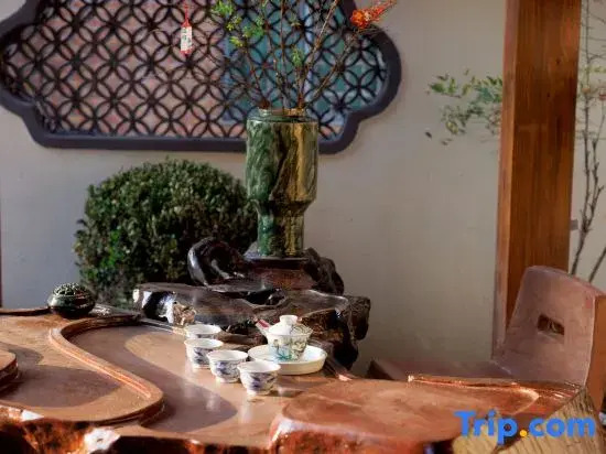 Floral Hotel·Maple Forest Chinese Inn (China Ceramics Museum)