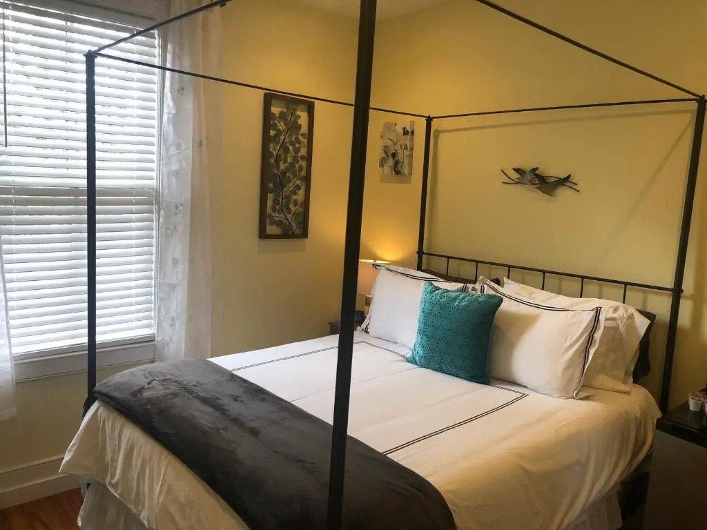 The Inn at 257