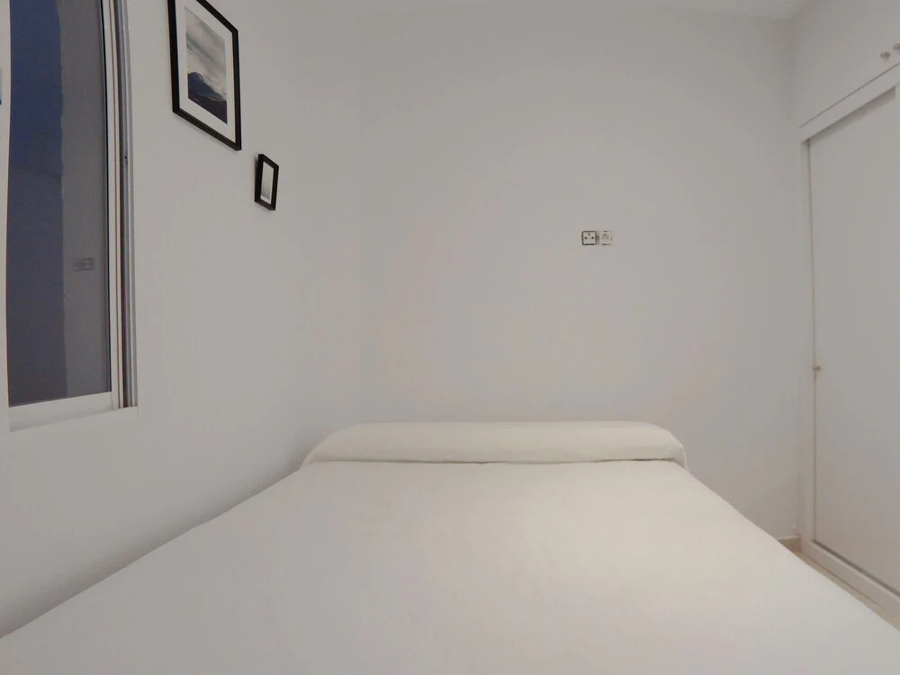 Apartamento interior en bajos cercano al parque Olof Palme AP2