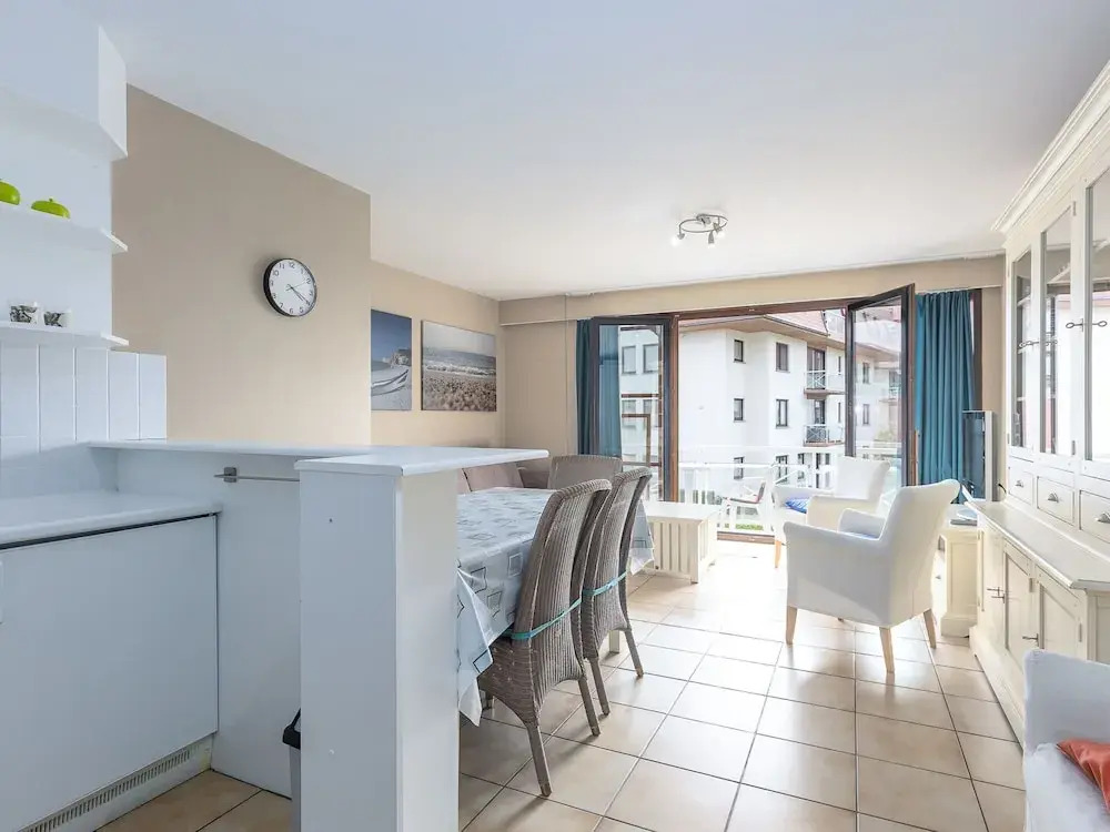Spacious Apartment With View