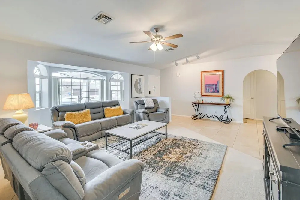 Lake Havasu Home - 2 Mi From Main Launch Ramp!