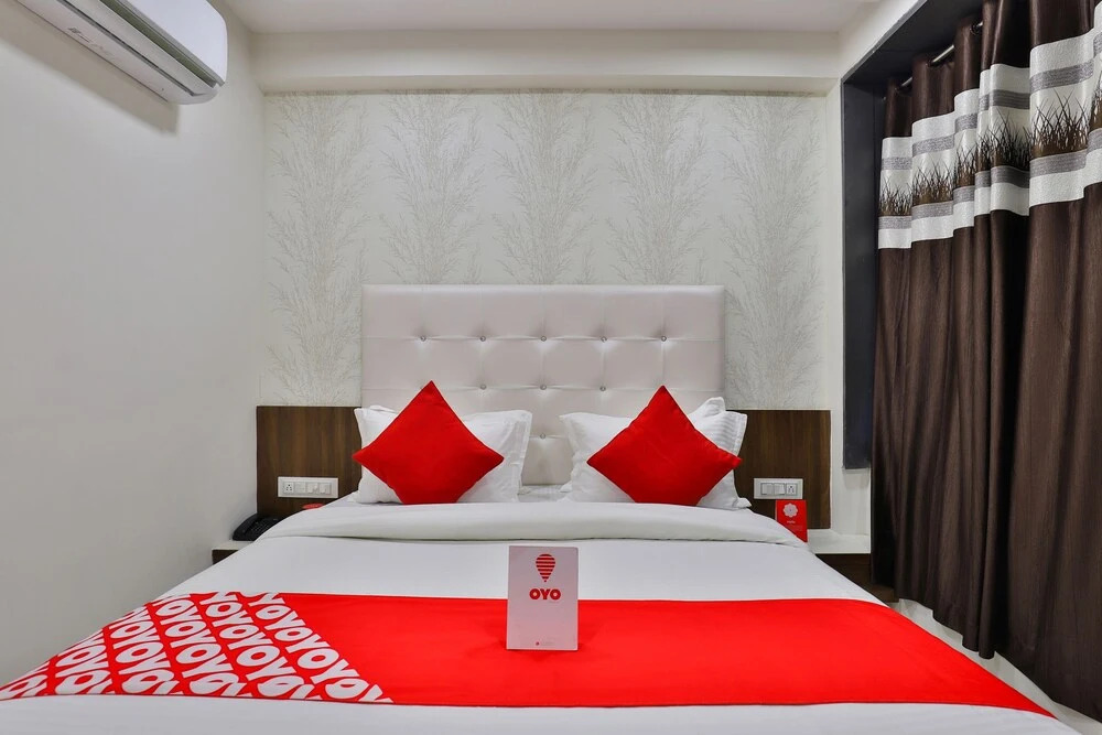 OYO 18485 Hotel Lincoln