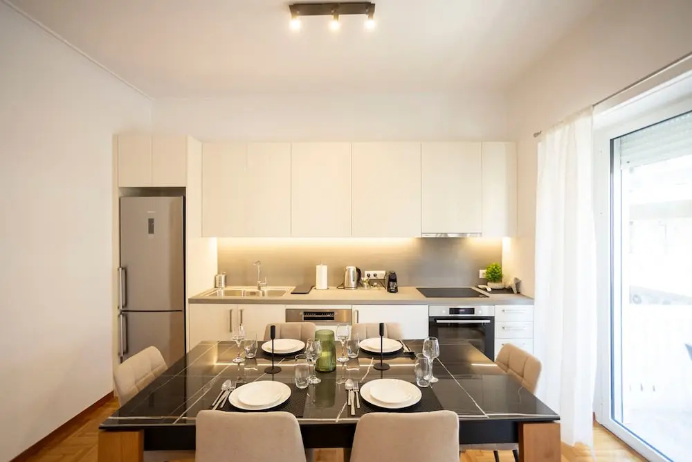 Elegant 3-bedroom Retreat in the Heart of Kolonaki