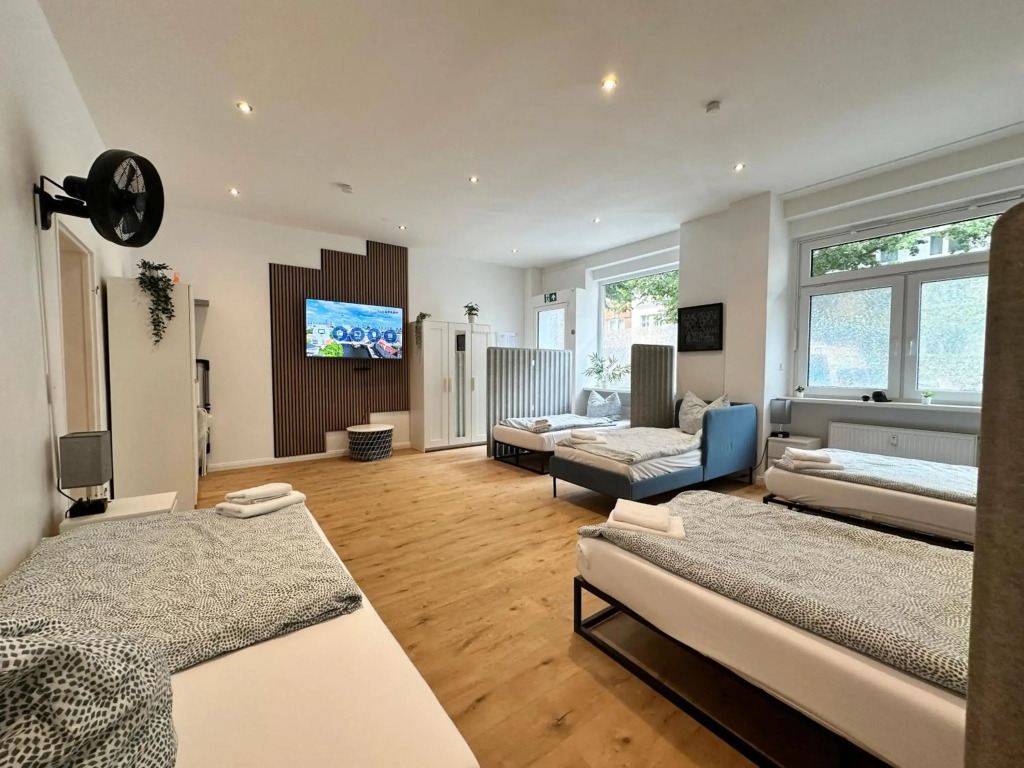 fairAPART 4 rooms apartment in heart of Berlin