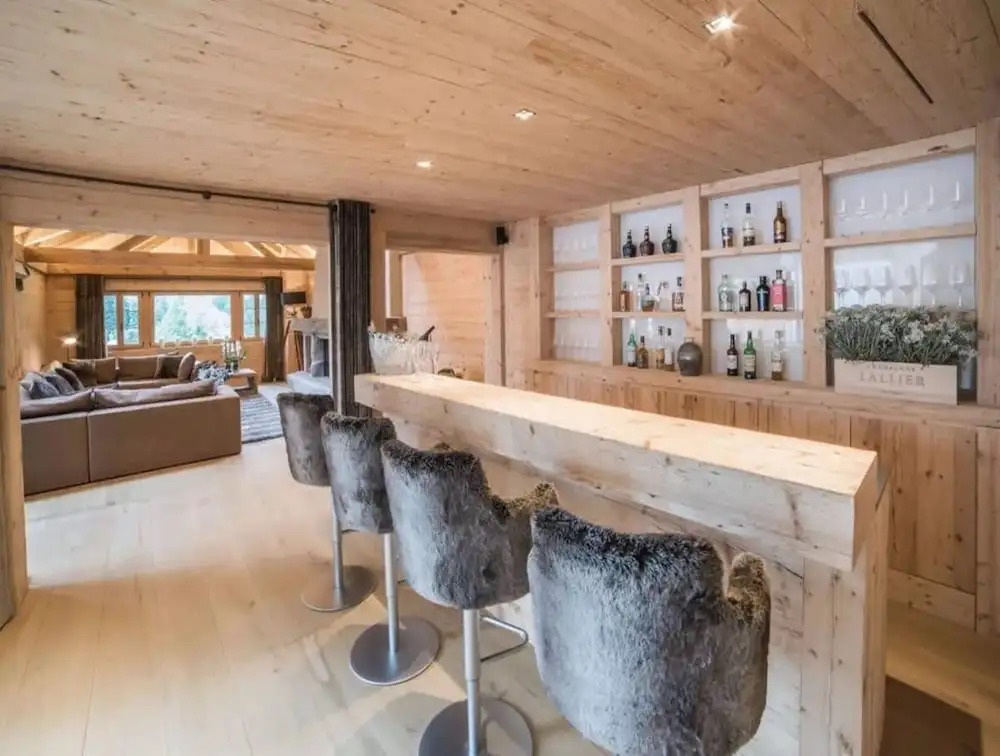 Superior Chalet With Views