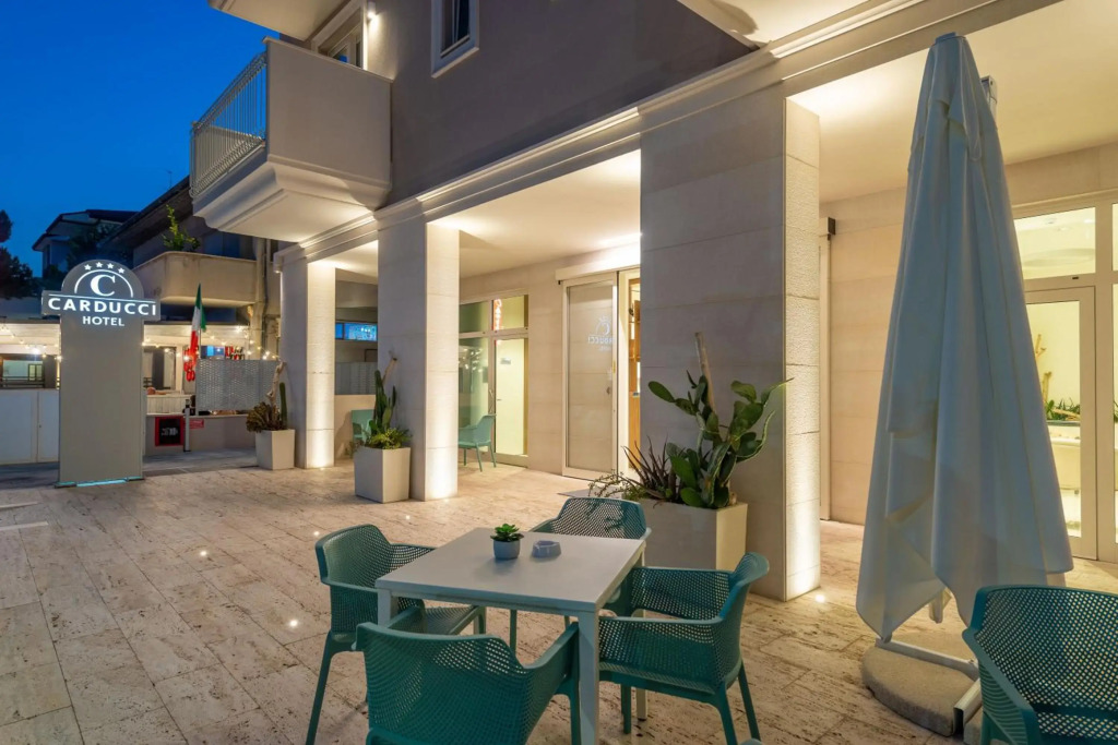 Hotel Carducci