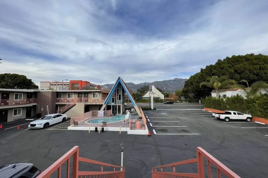La Casa Inn