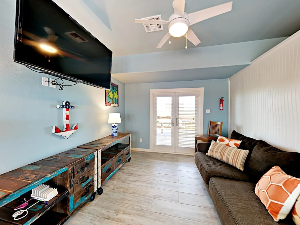 Beach Boardwalk Home Unit 33 4 Bedrooms 4 Bathrooms Home
