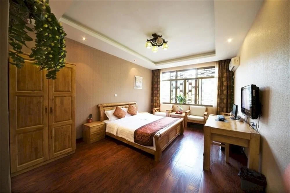 Mount Emei Happy Hotel