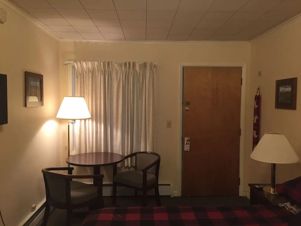 Historic Mansion House Inn