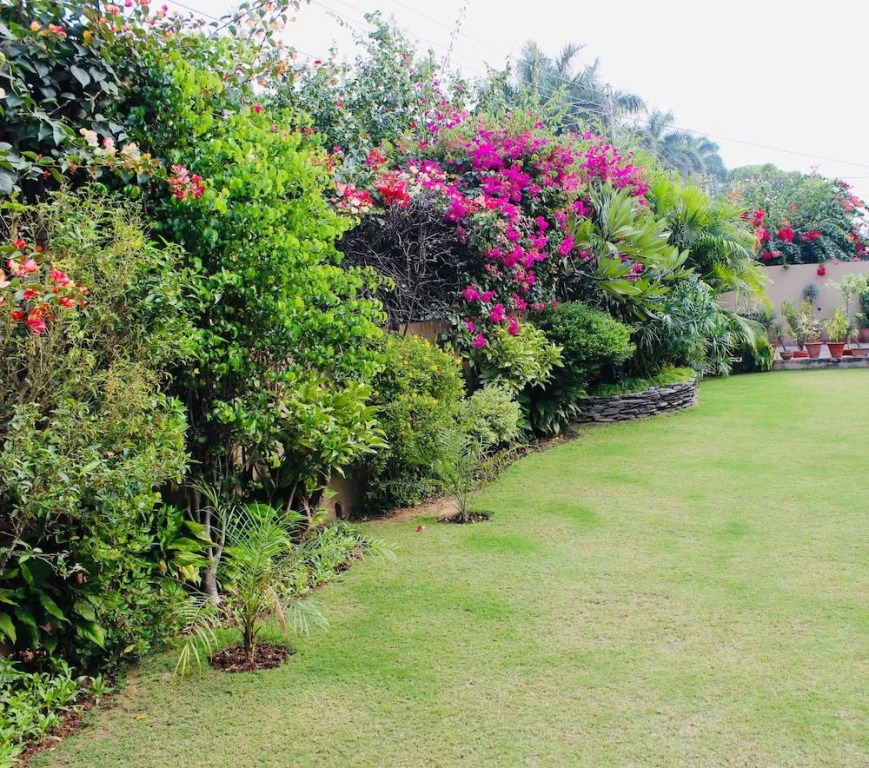 Malik's Villa Menage