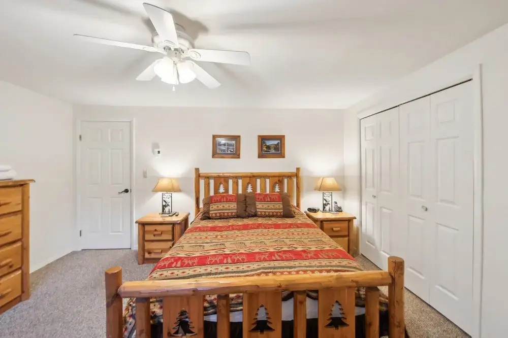 Tahawus 74I - A Cozy Adirondack Retreat 2 Bedroom Townhouse by The Summit at Gore Mountain