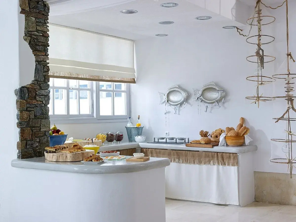 Kythnos Bay Hotel