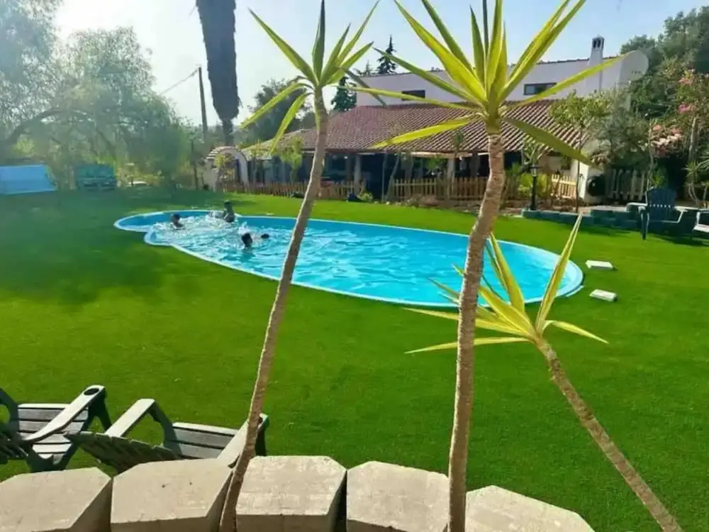 Porches Private Pool Villa 17 Guests