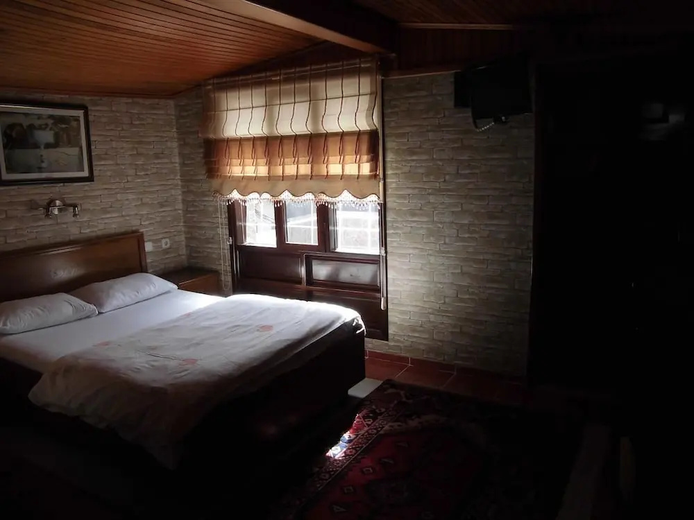 Sultan Pension