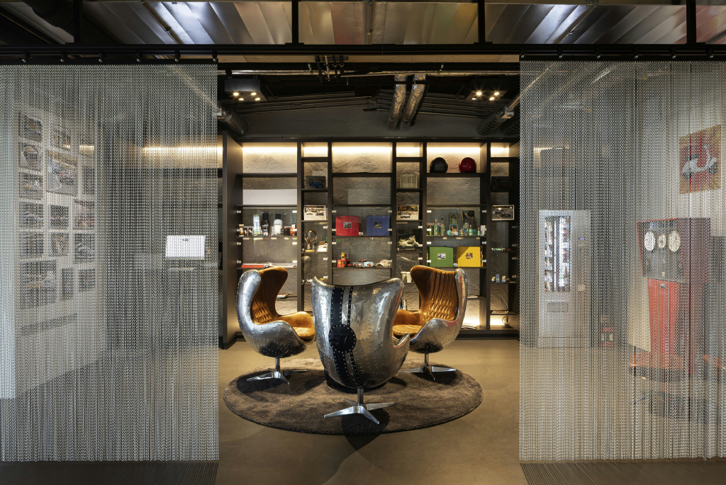 V8 Hotel Köln at MOTORWORLD