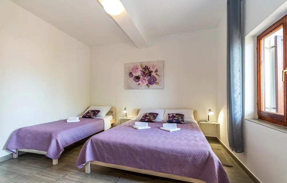 Awesome Apartment in Jasenice With 2 Bedrooms and Wifi