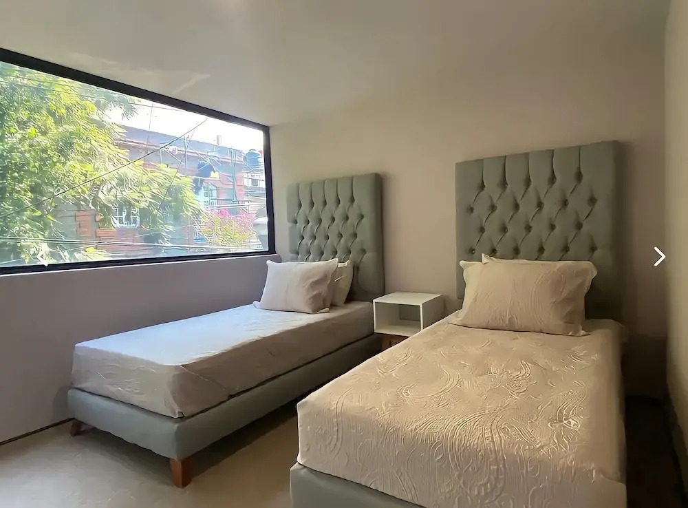 Roma Norte 2BR - Parking, Sleeps 6 -great Wifi