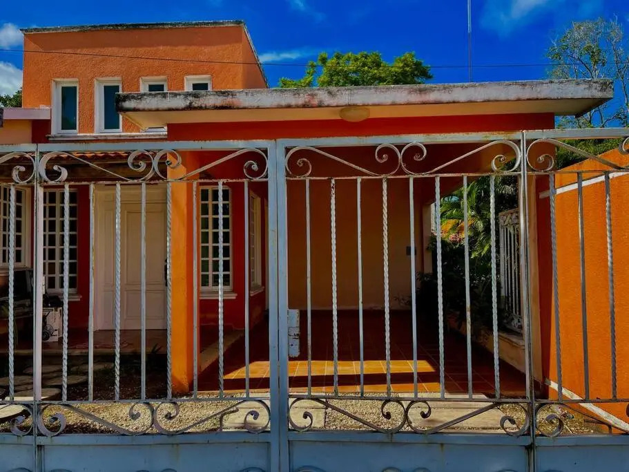 Casa hogareña con excelente ubicación en la ciudad