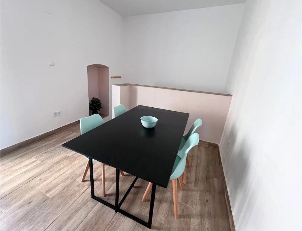 Town House in Old Town Ador, Gandia