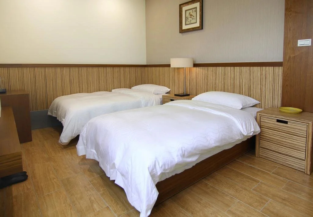 Theday Inn