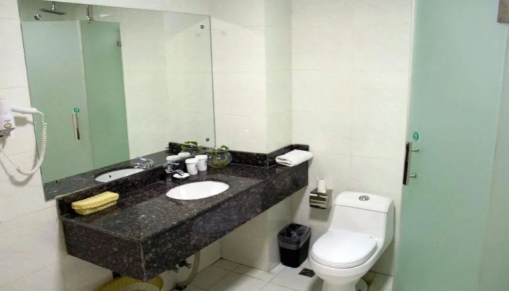 GreenTree Inn Tangshan Haigang Development Zone Jingtang Harbor Express Hotel