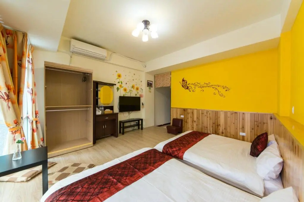 25 Street B&B