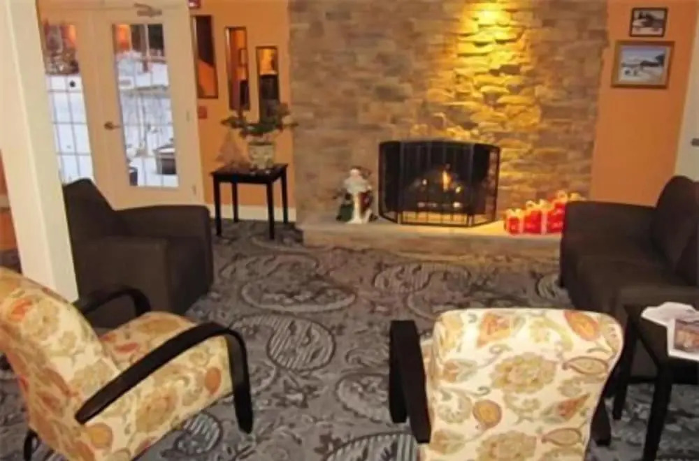Golden Apple Inn