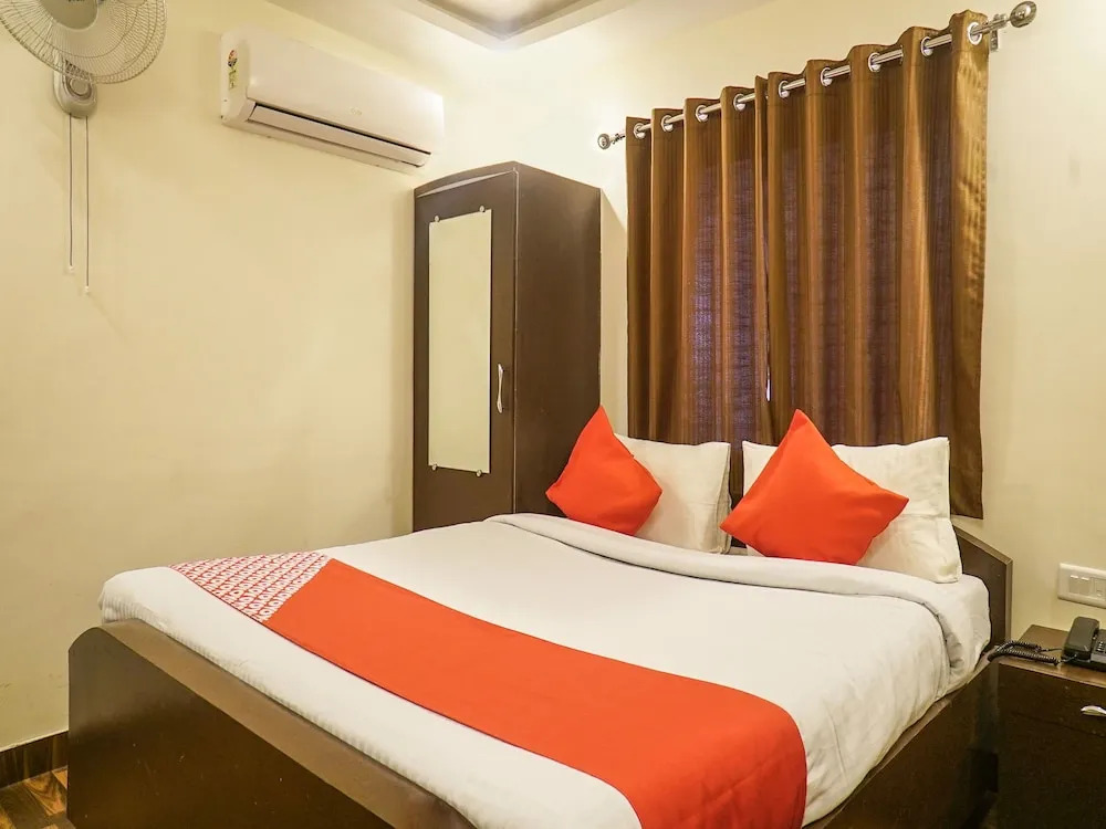OYO 12529 Hotel Sunrise Regency