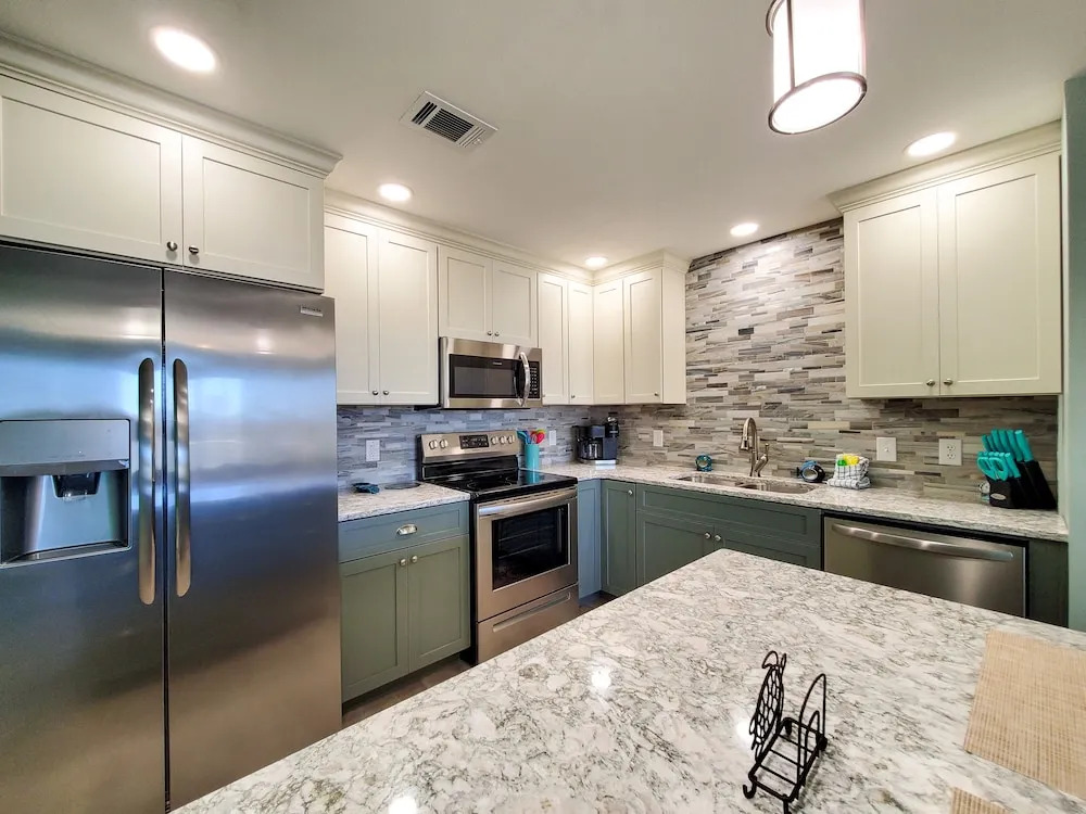 Laketown Wharf 911 - Luxury at the Wharf
