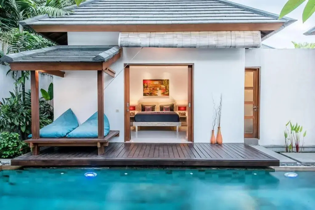 Manis, Luxury 3 Bedroom Heart of Seminyak