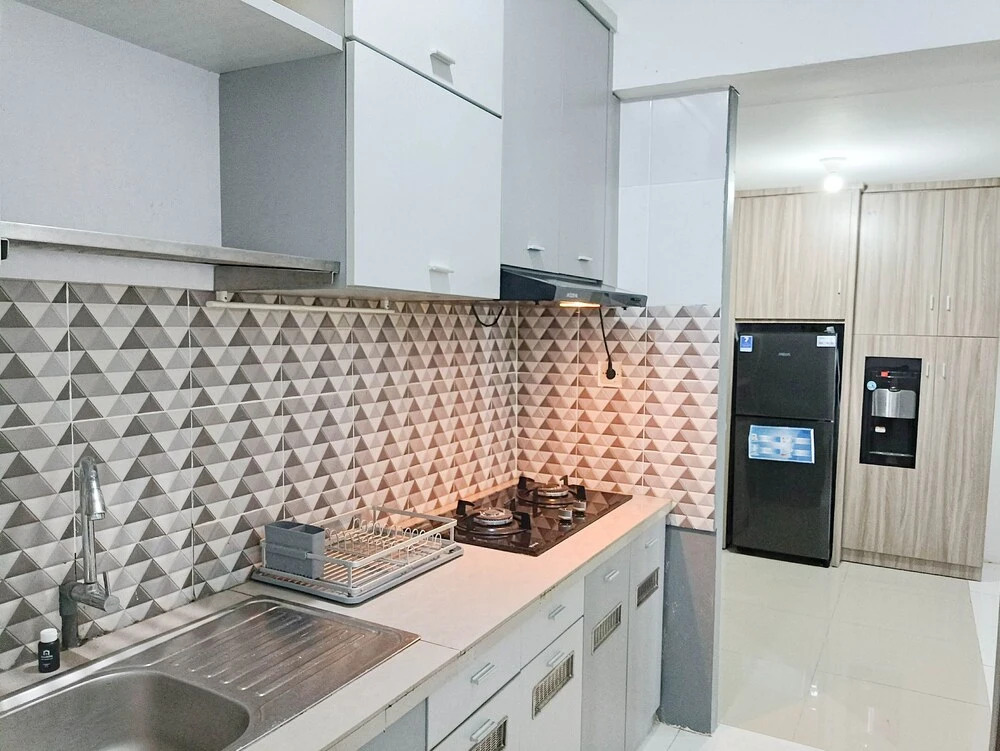 Nice And Modern 2Br At Royal Makassar Apartment