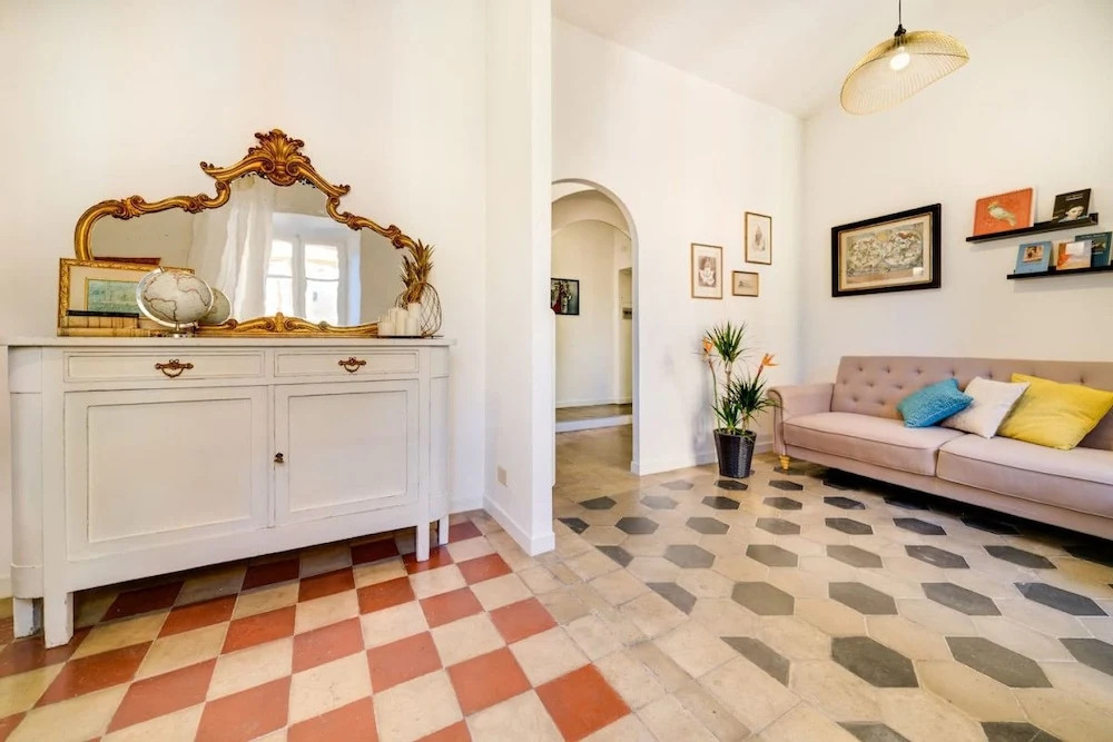 Lovely Renovated Flat/4guests/exclusive Location!