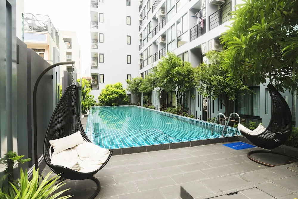 Bangkok Feliz Sathorn-Taksin By Favstay