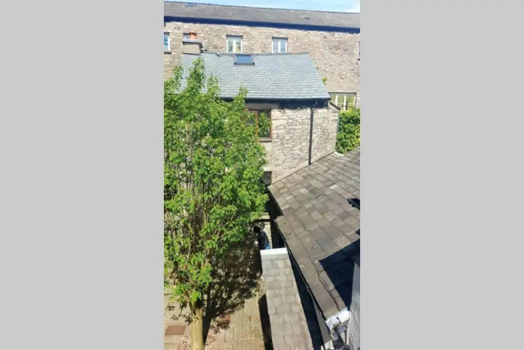 Super Lake District Cottage in Heart of Kendal 3 Double Beds